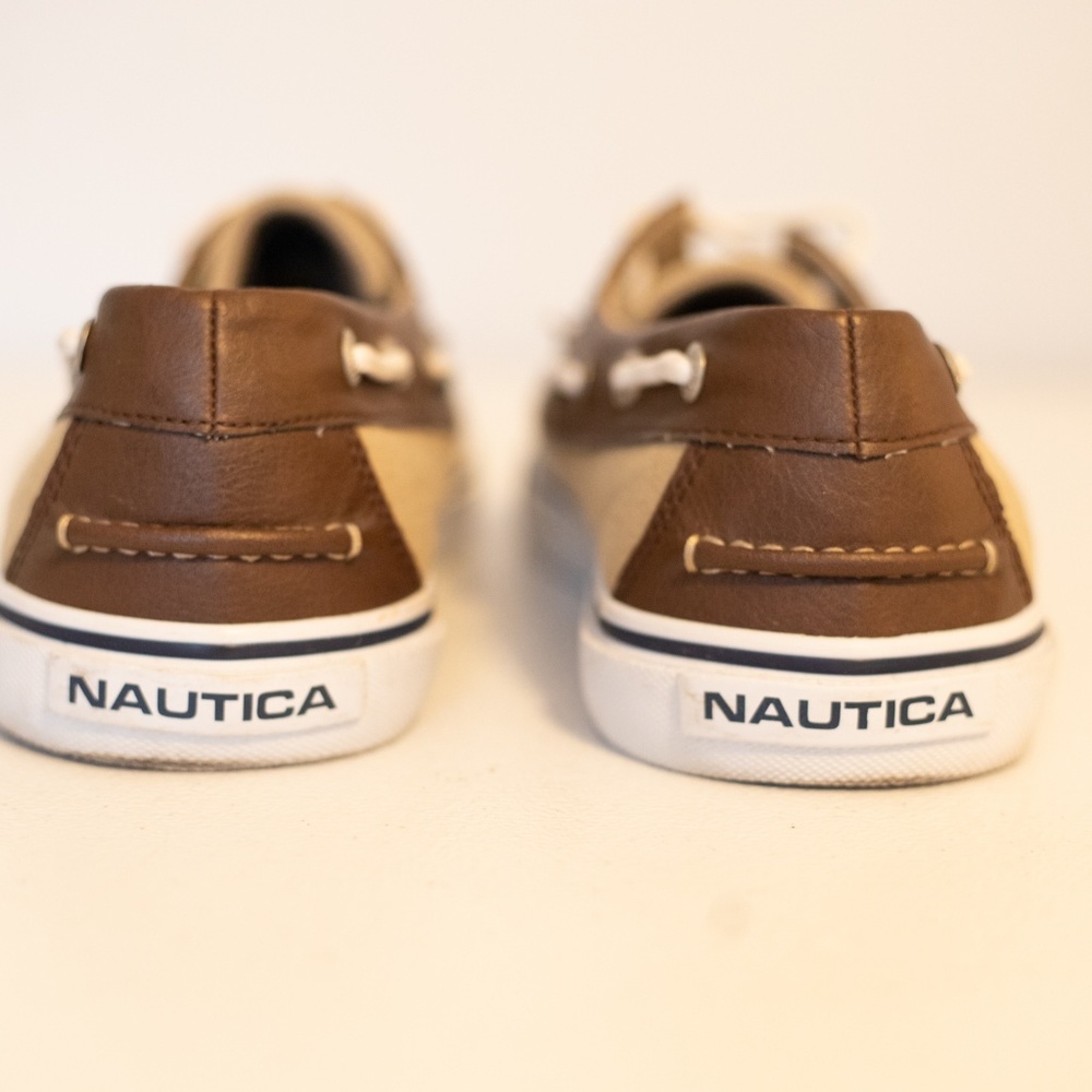 Boys Nautica Gallery Style Mens Gallery Size 9 - Picture 2 of 6